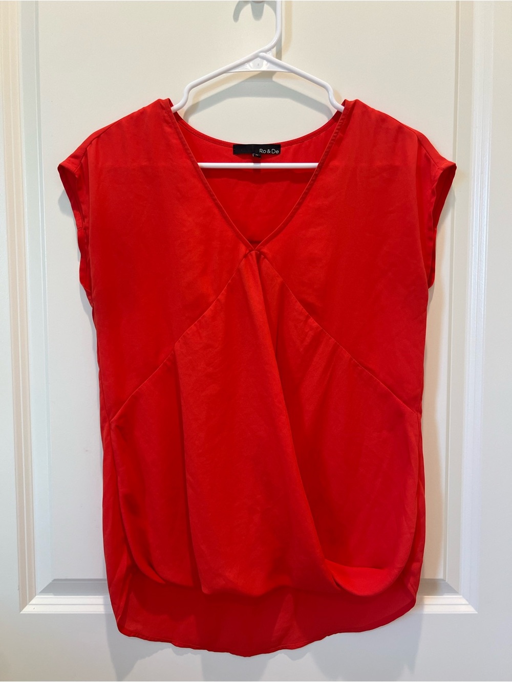 Ro & De Red V-Neck Cap Sleeve Blouse